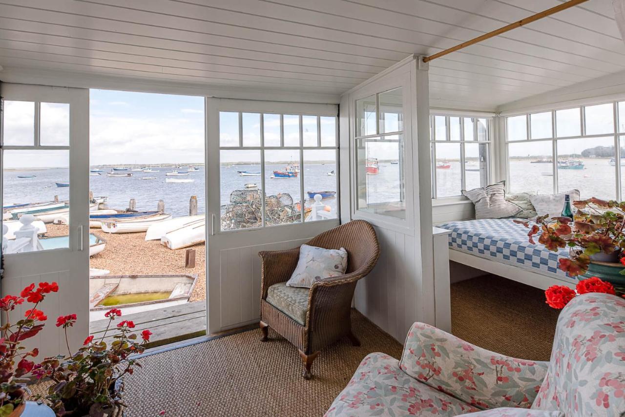 The Boathouse In Felixstowe Ferry - Stunning Waterfront Property Exterior photo